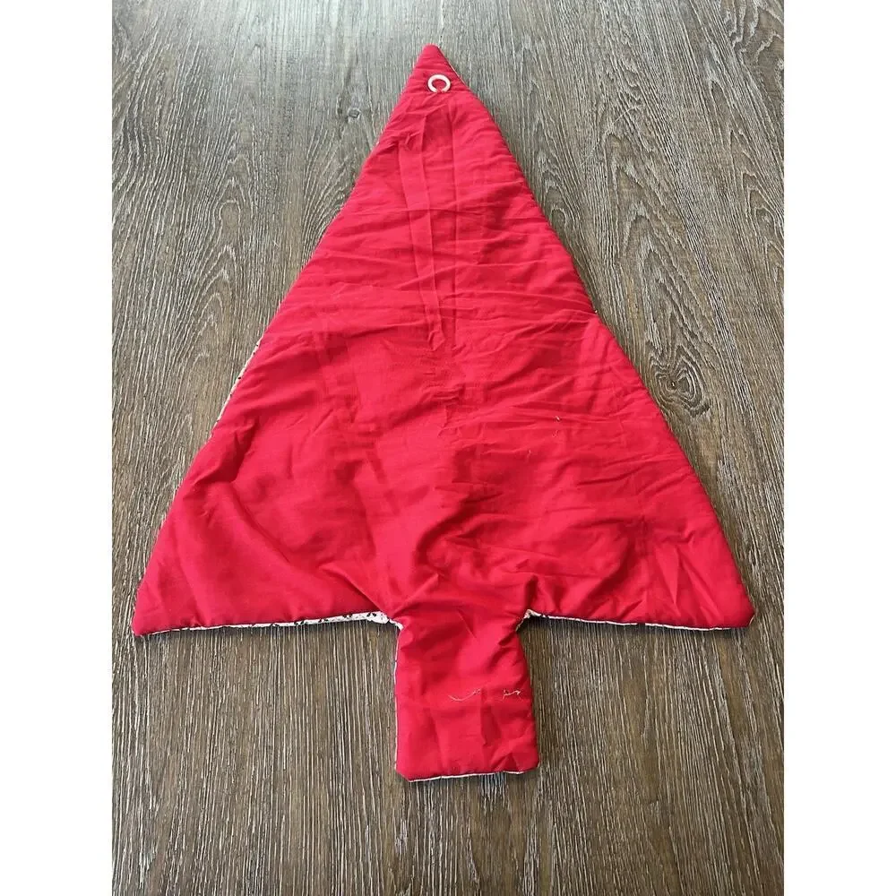 Vintage Christmas Tree Quilted Fabric Wall Hanging Handmade‎ 28”x19” White Red